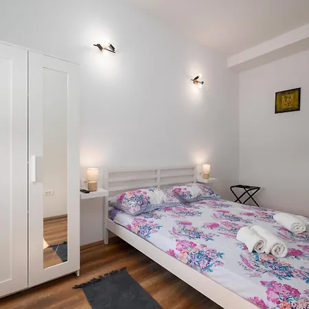 Beautiful In Apartamento