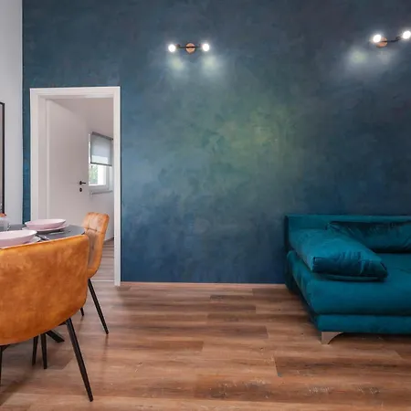 Apartamento Awesome In With Wifi